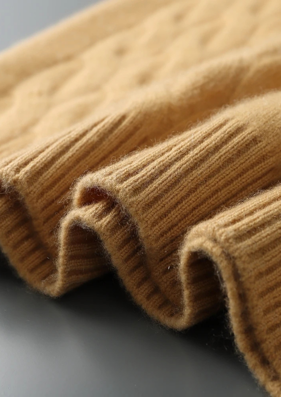 Albany Cable Knit CASHMERE CREWNECK