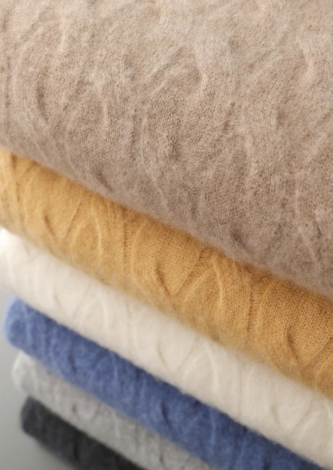 Albany Cable Knit CASHMERE CREWNECK