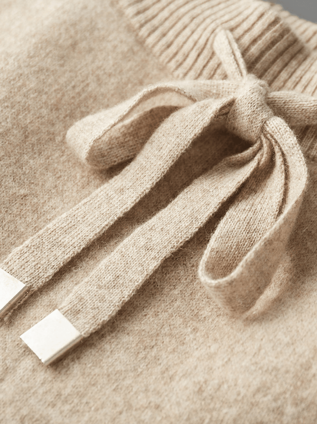 Valmont Cashmere Set