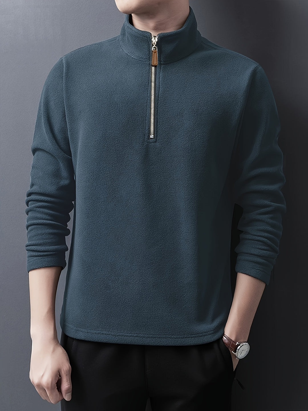 AUGUST COAST HALF-ZIP